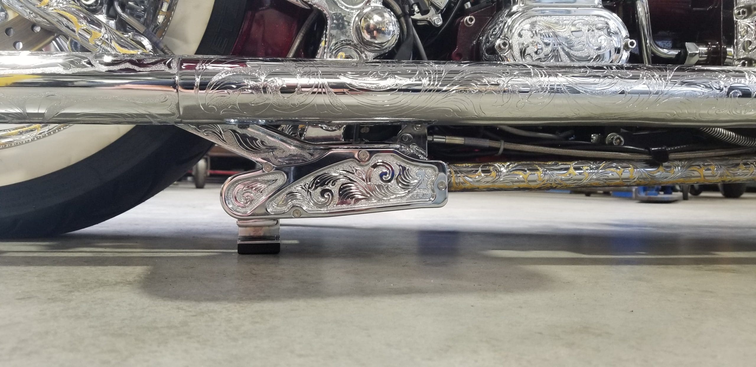 AFK Gen 2 Electric Center Stand, '86'17 Softail RUSH BIKES